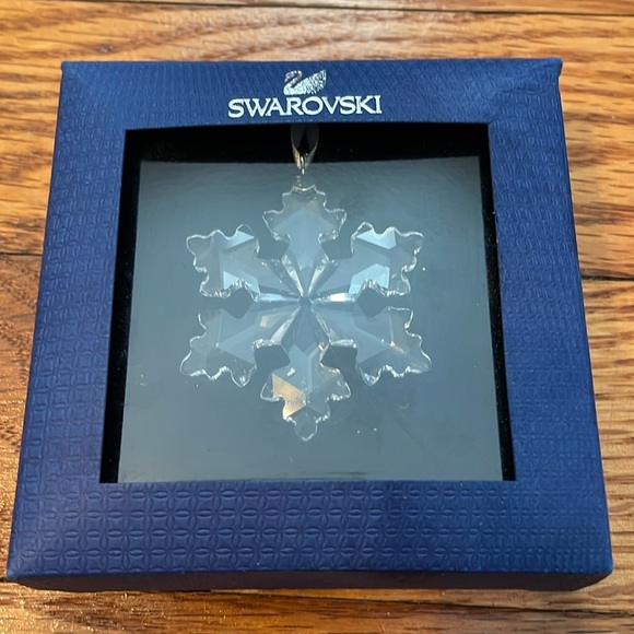 Swarovski Other - Swarovski Christmas snowflake ornament- Little Star